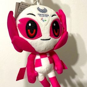 Tokyo 2022 paraolympic Games plushie.